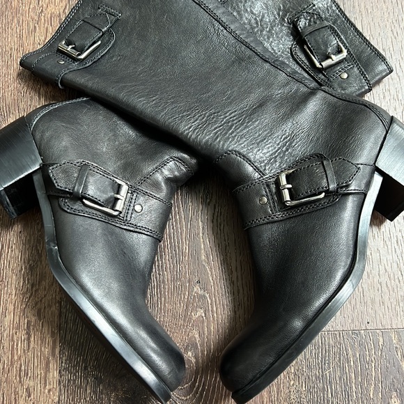 Women’s Boot - Picture 6 of 6
